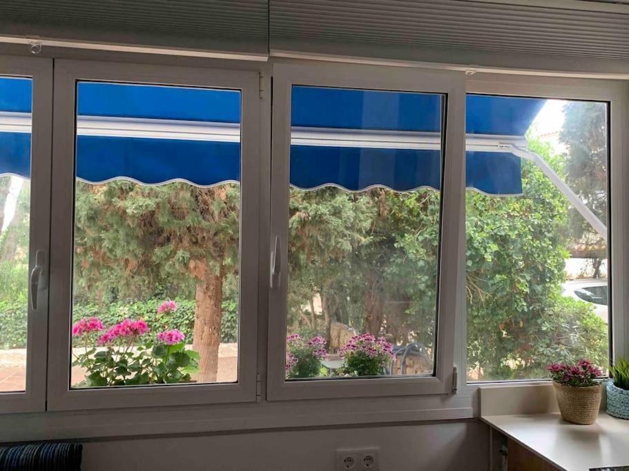 Miniloft Con Piscina Caminando A La Playa Apartman Tarragona Kültér fotó