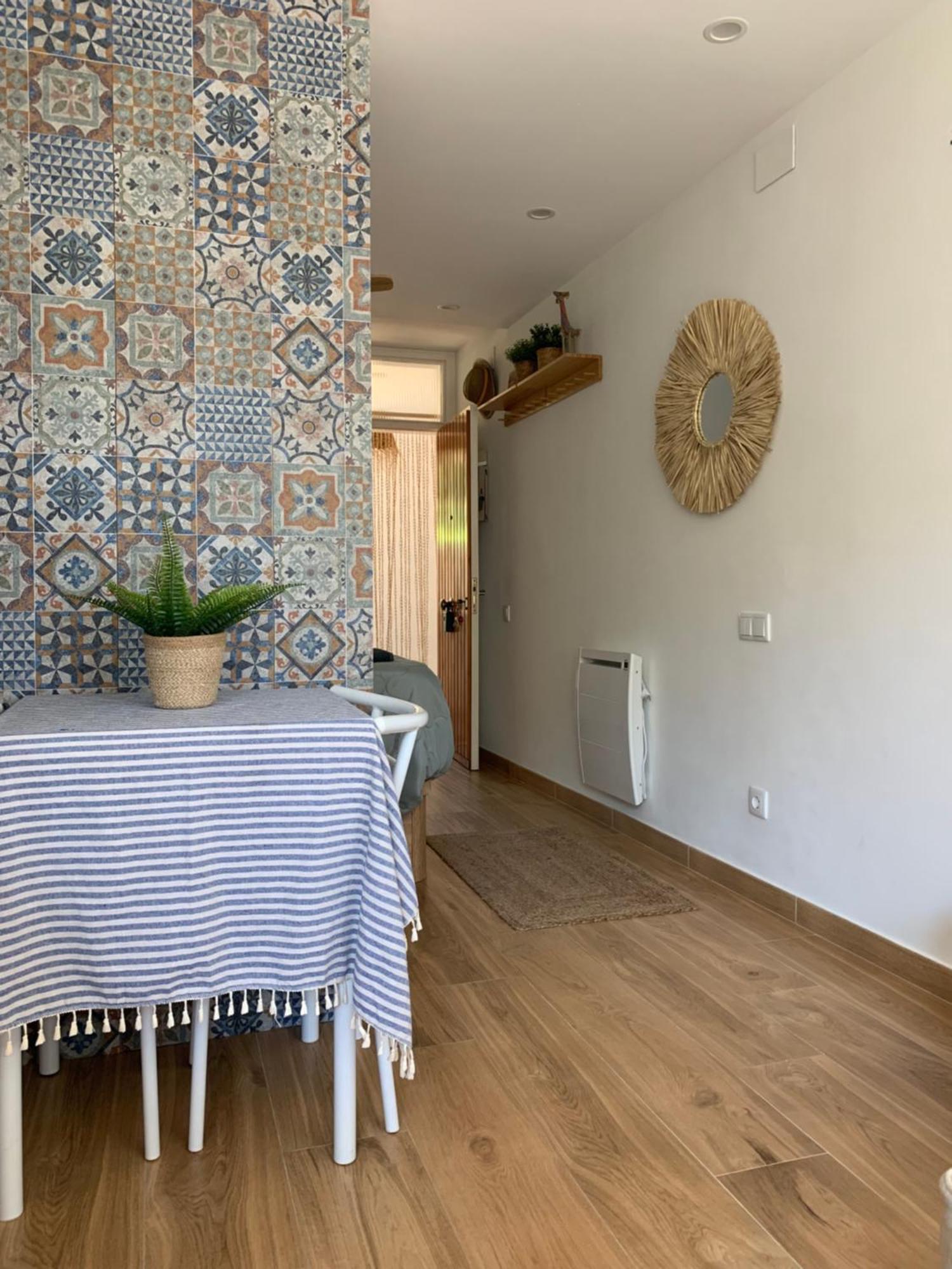 Miniloft Con Piscina Caminando A La Playa Apartman Tarragona Kültér fotó
